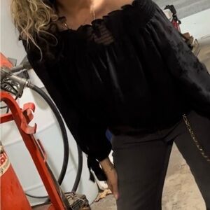 CeCe off the shoulder